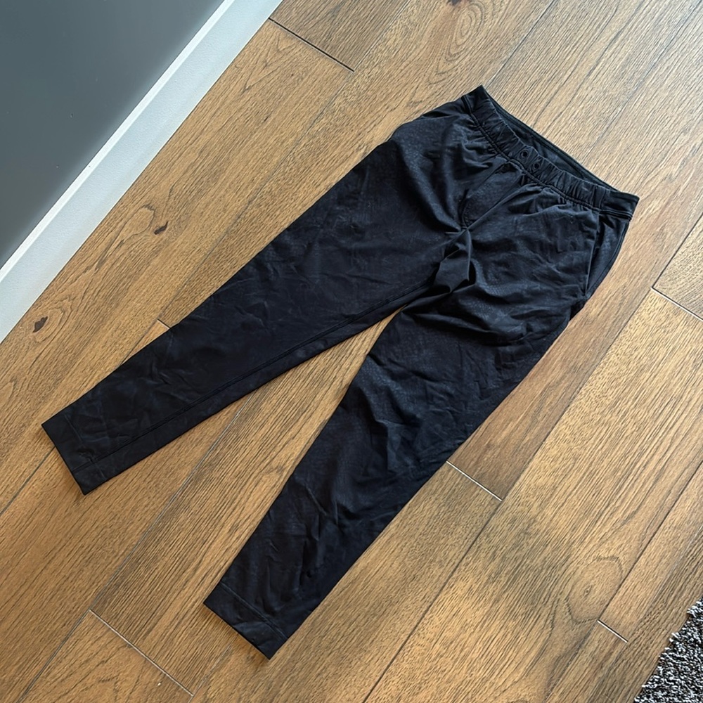 Lululemon printed joggers